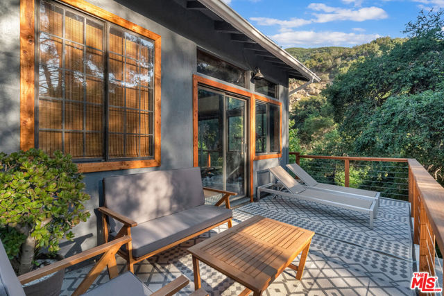 17832 Little Tujunga Canyon Road, Santa Clarita CA: https://media.crmls.org/mediaz/48fcb5f3-6a6a-4830-b882-66d3777ce797.jpg