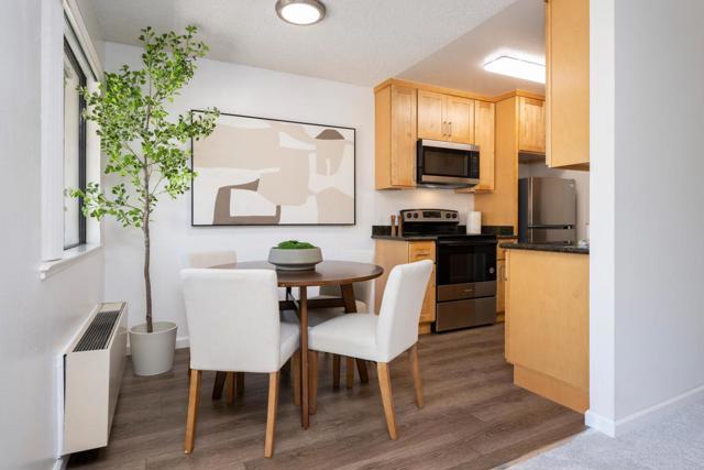 940 Kiely Boulevard, Santa Clara CA: https://media.crmls.org/mediaz/48fcee56-b848-41d8-ae46-3c9377726eb1.jpg