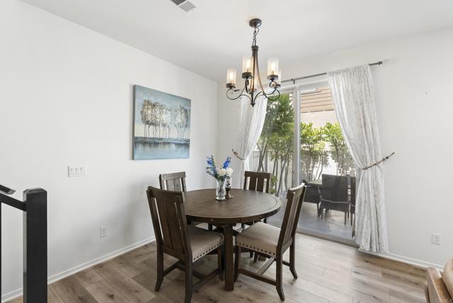 1212 Via Lucero, Oceanside CA: https://media.crmls.org/mediaz/48fd032c-cae3-459e-bfce-d86059205bfe.jpg