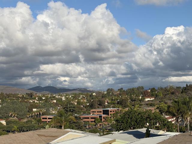 350 N El Camino Real, Encinitas CA: https://media.crmls.org/mediaz/48fd95de-45a8-47cc-b699-b36caf9b186f.jpg