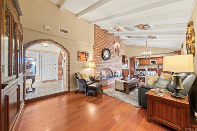 Detail Gallery Image 14 of 64 For 11921 1/2 Fuerte Dr, El Cajon,  CA 92020 - 4 Beds | 3 Baths