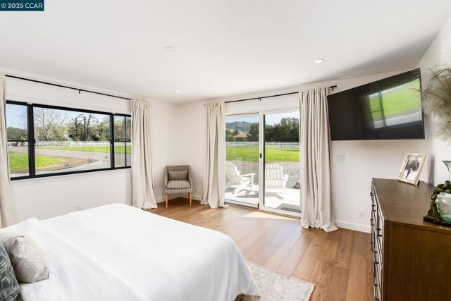 5400 Johnston Rd, Danville CA: https://media.crmls.org/mediaz/48fe55ed-5812-4b6b-99dd-e9141abe2f85.jpg