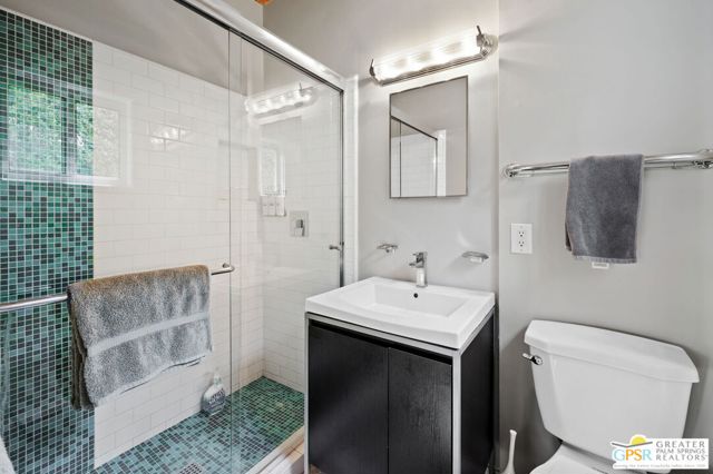 1155 E Paseo El Mirador, Palm Springs CA: https://media.crmls.org/mediaz/48ff4fd9-b0d7-414a-9f3b-e31bdd04439a.jpg