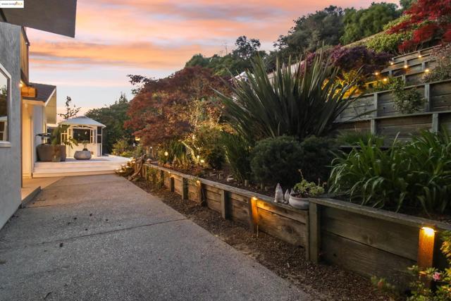 2008 Tamalpais Ave, El Cerrito CA: https://media.crmls.org/mediaz/490011e1-fbbb-473b-8221-104ca746caa2.jpg