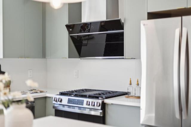 1034 Delaware Way, Livermore CA: https://media.crmls.org/mediaz/49006399-eb07-4dc9-a387-c338ed69208f.jpg