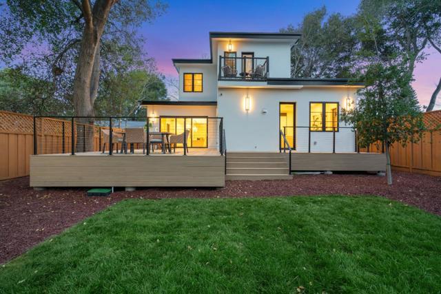 711 Central Avenue, Menlo Park CA: https://media.crmls.org/mediaz/490064ae-30ca-4d8b-b2f8-bc6929959a82.jpg