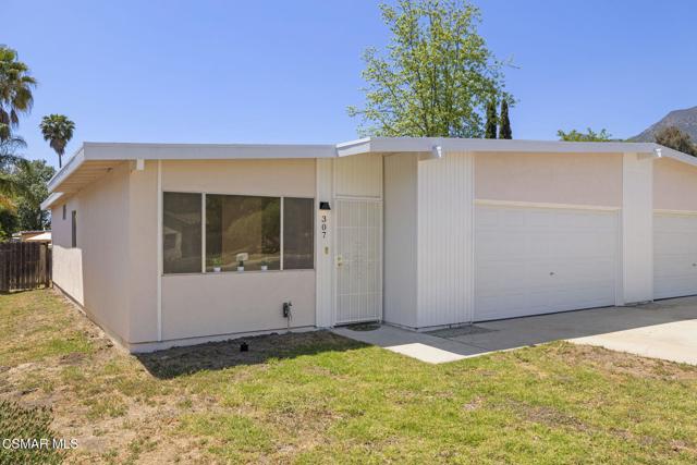 307 Lark Ellen Avenue, Ojai CA: https://media.crmls.org/mediaz/49006594-2480-4f16-8a34-4241c51a4e46.jpg