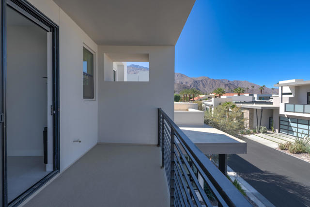 1345 Vue Place, Palm Springs, CA 92262