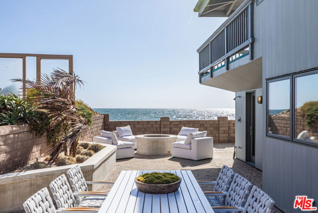 1448 Nathan Lane, Ventura CA: https://media.crmls.org/mediaz/4900902b-30ba-4fbc-aeab-45803807bb6b.jpg