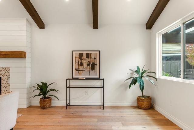 13837 Tam O Shanter Court, Poway CA: https://media.crmls.org/mediaz/49009620-3d34-4625-a349-23b3d4f8386e.jpg