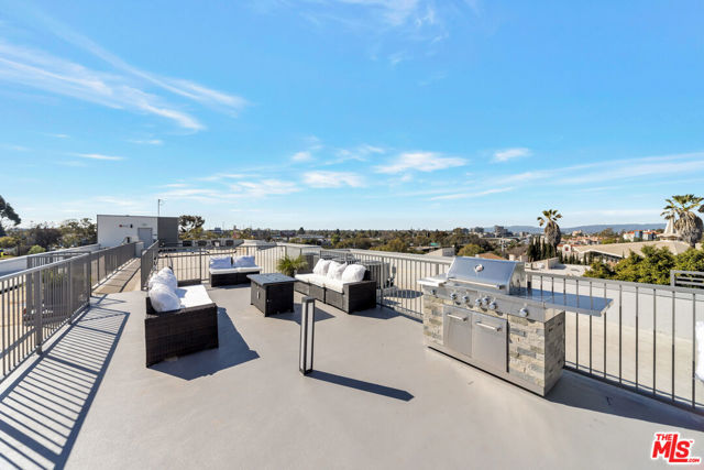 5506 Thornburn Street, Los Angeles CA: https://media.crmls.org/mediaz/4901de03-baa9-4195-844e-218946ad9d96.jpg