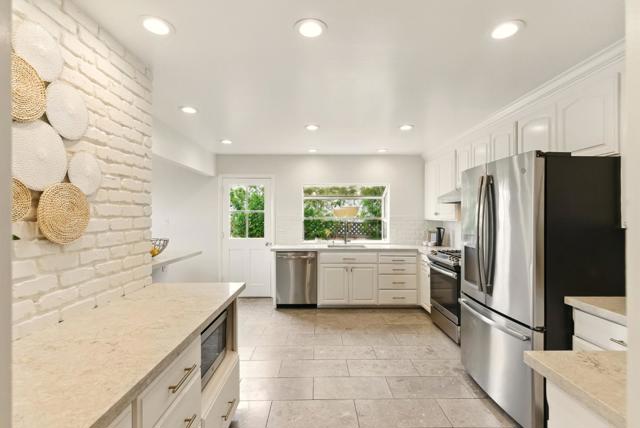 24 Chilton Avenue, San Carlos CA: https://media.crmls.org/mediaz/49035607-8328-4b04-922b-69439974d529.jpg