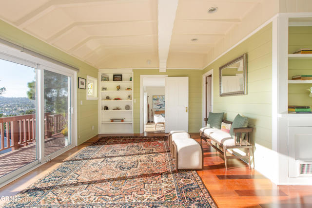 3880 Clayton W Avenue, Los Angeles CA: https://media.crmls.org/mediaz/490366aa-b034-42a2-b337-c1b883d5ccec.jpg