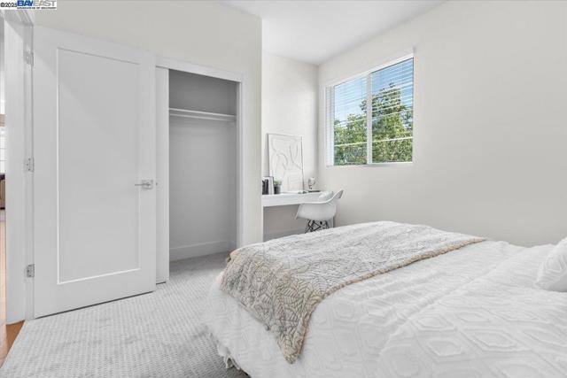 5700 Greige Cir, Dublin CA: https://media.crmls.org/mediaz/49038186-b3f6-461c-9121-c44ea4be7621.jpg