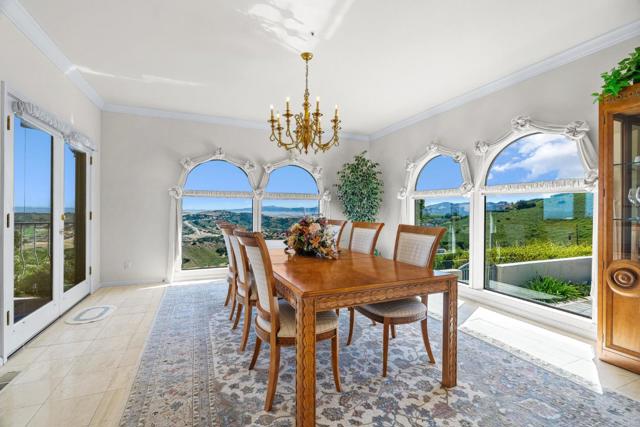 25611 Whip Road, Monterey CA: https://media.crmls.org/mediaz/4903ba2e-1cb3-418b-967b-1ed1b990f316.jpg