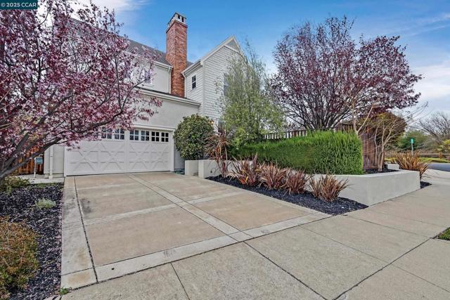 1966 Casablanca St, Danville CA: https://media.crmls.org/mediaz/4903cc4d-413e-4ff1-b44f-44255e70d773.jpg