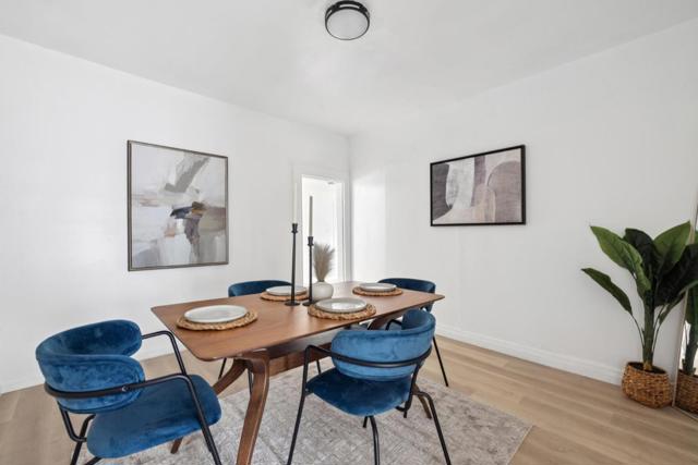 137 Holloway Avenue, San Francisco CA: https://media.crmls.org/mediaz/49049570-442f-45e4-85a4-4641f5e035fa.jpg