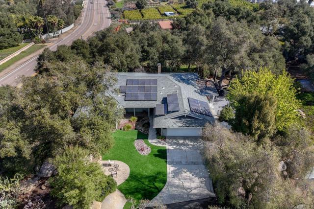 Detail Gallery Image 1 of 1 For 27509 Mountain Meadow Rd, Escondido,  CA 92026 - 4 Beds | 3 Baths