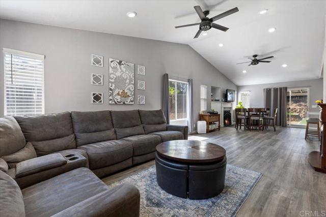 13170 Aurora Drive, El Cajon CA: https://media.crmls.org/mediaz/49062ec6-f8ef-428c-a9a7-79f6133b9668.jpg