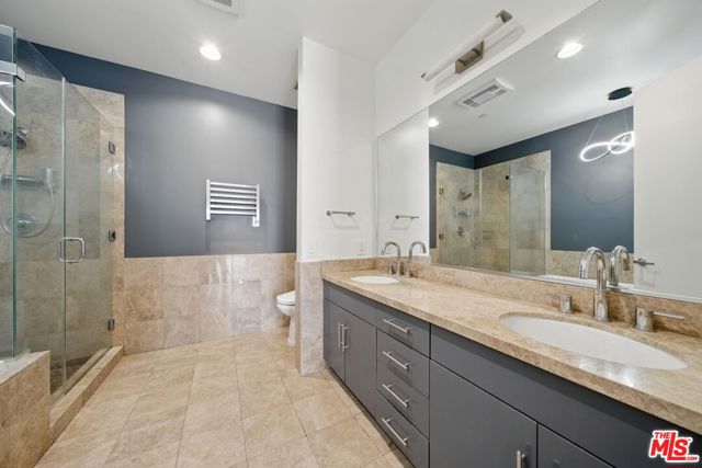 3223 W 6th Street, Los Angeles CA: https://media.crmls.org/mediaz/49066ac8-4de4-426d-a016-0dbcc57aac7d.jpg