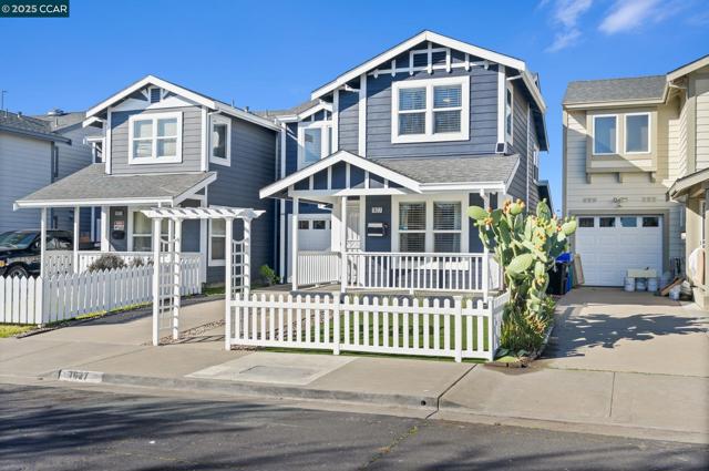 1627 Livingston Ln, Richmond CA: https://media.crmls.org/mediaz/4906e676-734e-4c90-887c-08014592d1e4.jpg