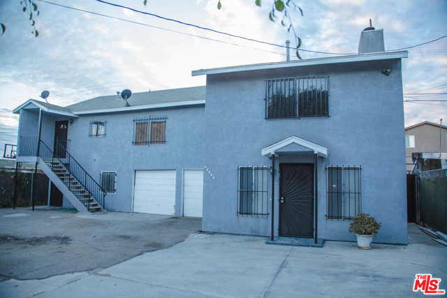 8905 S Hoover St, Los Angeles, CA 90044