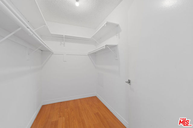 11975 Texas Avenue, Los Angeles CA: https://media.crmls.org/mediaz/4908b883-88c2-4c96-8744-7d6aa3430d5e.jpg