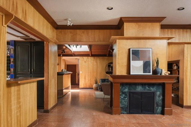 1010 Myrtle Way, San Diego CA: https://media.crmls.org/mediaz/4908fdf0-d90a-4204-90b5-e0c46c56c7a5.jpg