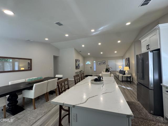 Detail Gallery Image 10 of 20 For 9967 Yew Ct, Rancho Cucamonga,  CA 91730 - 5 Beds | 3 Baths