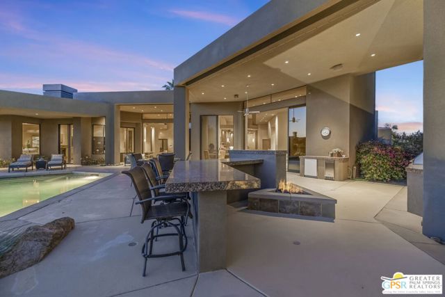 4 Paradise Cove Court, Rancho Mirage CA: https://media.crmls.org/mediaz/4909bb5a-7bd1-43d5-bab1-c320eeda9c12.jpg