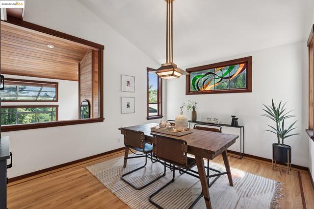 737 Woodhaven Rd, Berkeley CA: https://media.crmls.org/mediaz/490a0317-5876-4ff2-bc44-107e51c87789.jpg