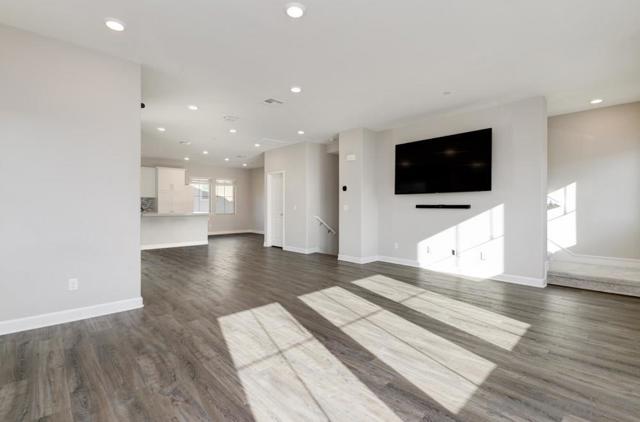 11001 Logan Way, San Diego CA: https://media.crmls.org/mediaz/490ac091-feee-4c2b-9b66-08c0df2bfef4.jpg