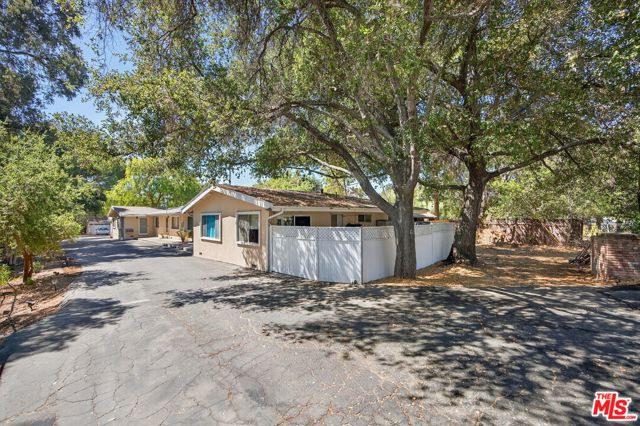 601 Grand Avenue photo 5