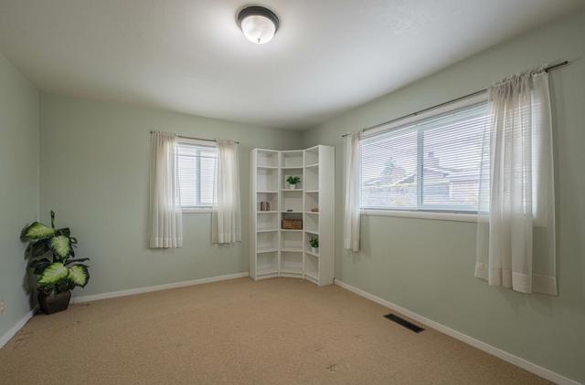 914 Junipero Way, Salinas CA: https://media.crmls.org/mediaz/490b0b09-ad18-469d-b42a-ac5491e66d61.jpg