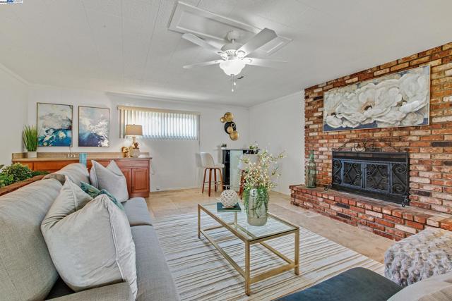 26623 ELDRIDGE AVE, Hayward CA: https://media.crmls.org/mediaz/490b542e-483a-430b-9c46-db527117ed38.jpg
