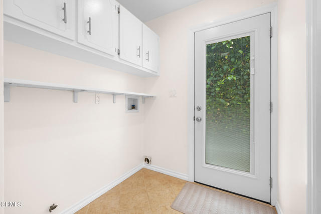 Detail Gallery Image 16 of 32 For 17149 Bullock St, Los Angeles,  CA 91316 - 3 Beds | 2 Baths