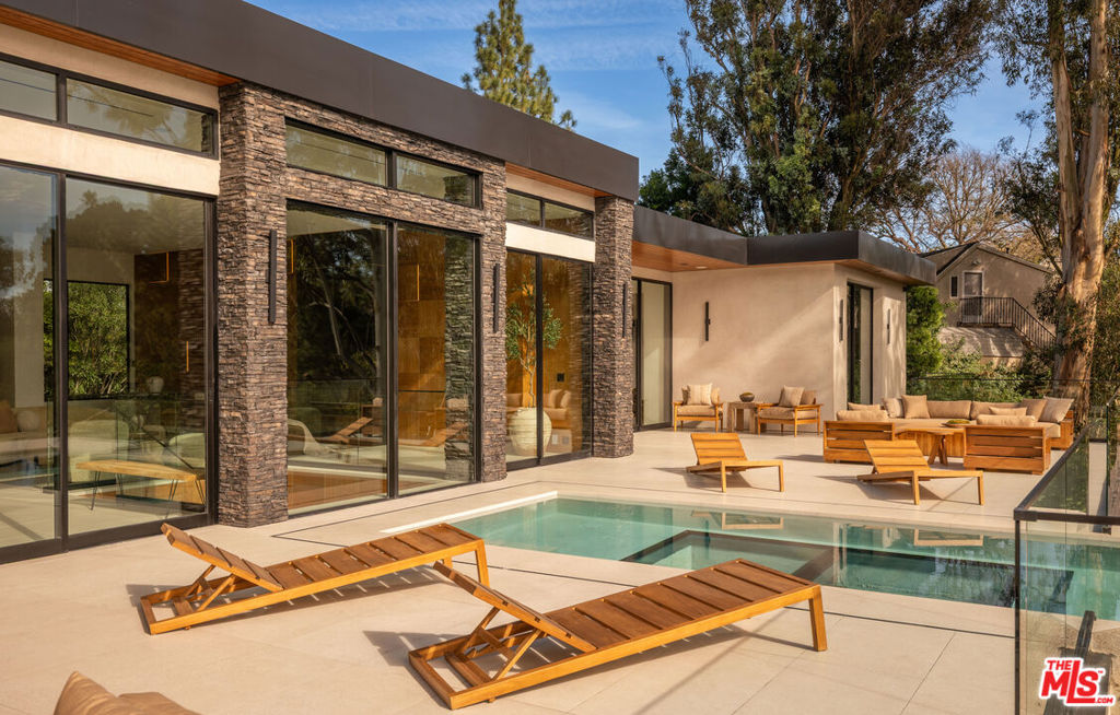 MLS #26865433 image #17