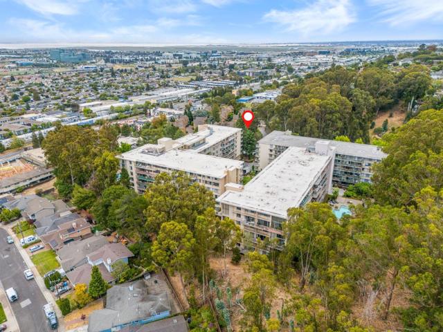 400 Davey Glen Road, Belmont CA: https://media.crmls.org/mediaz/49124926-8052-4806-bfb4-3fe0cf1517f7.jpg
