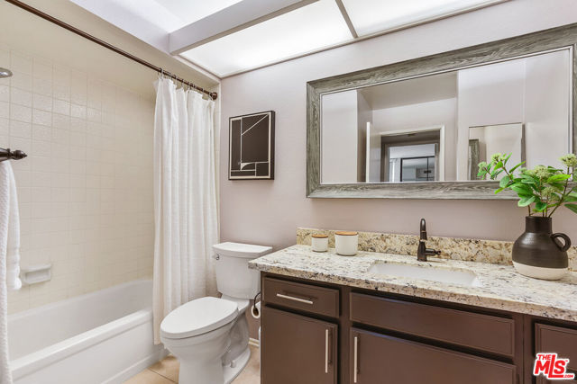 3961 Via Marisol, Los Angeles CA: https://media.crmls.org/mediaz/49139060-1a4c-4684-99ce-cf9ea6cc5724.jpg