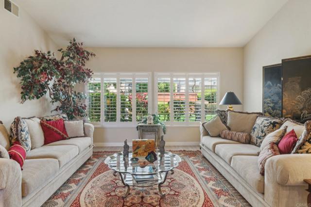Detail Gallery Image 8 of 63 For 5226 Candlelight St, Oceanside,  CA 92056 - 3 Beds | 3/1 Baths