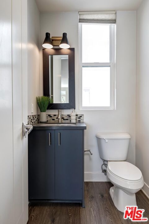 2753 Waverly Drive, Los Angeles CA: https://media.crmls.org/mediaz/4913e06f-6fea-44c9-ac09-3c445adb3930.jpg