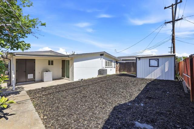 1800 Seaview Drive, San Jose CA: https://media.crmls.org/mediaz/49143e2c-d4f9-45a0-bd71-89b0612cd755.jpg