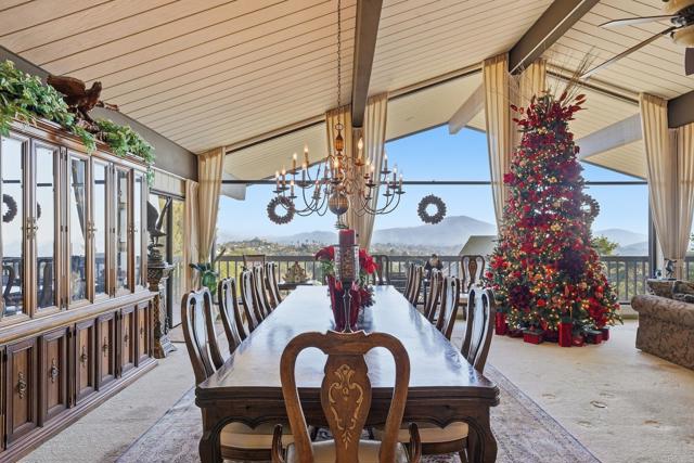 Detail Gallery Image 9 of 48 For 9902 Heavenly Way, La Mesa,  CA 91941 - 3 Beds | 3/1 Baths