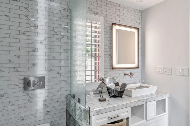 24911 Outlook Terrace, Carmel CA: https://media.crmls.org/mediaz/491576d1-f58b-4385-82fa-0618bef13889.jpg