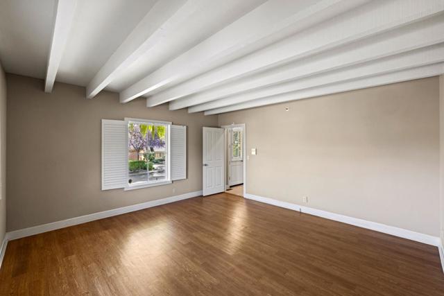 25401 Markham Lane,  CA: https://media.crmls.org/mediaz/4915b8d1-77e2-4e3d-a5bb-e283992dd07c.jpg