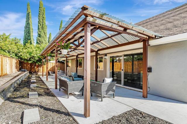 3854 Deans Place Way, San Jose CA: https://media.crmls.org/mediaz/4915d021-1a65-4d75-9a59-304a6479e9ac.jpg