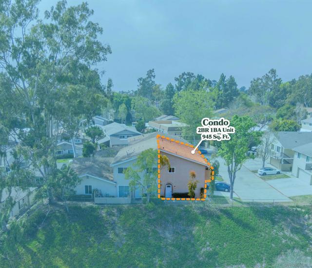 7915 Camino Kiosco, San Diego CA: https://media.crmls.org/mediaz/49167d9e-b6a6-4338-8818-90e7d2778151.jpg