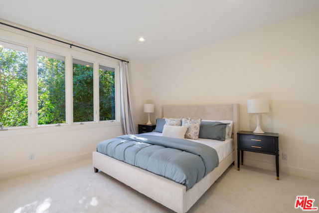 10148 Angelo Circle, Beverly Hills CA: https://media.crmls.org/mediaz/4916bbde-55b3-4031-84dd-86c6dd1da661.jpg