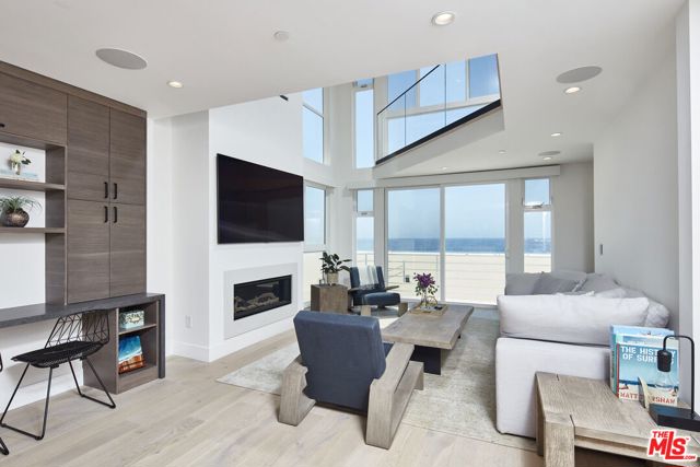 4403 Ocean Front Walk, 205 photo 8