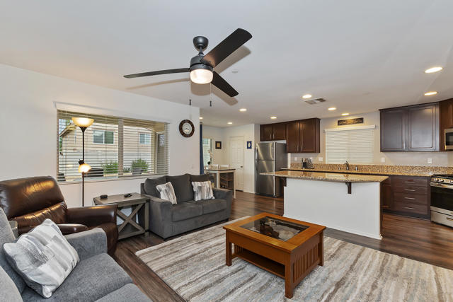 1431 Allium Court, Beaumont CA: https://media.crmls.org/mediaz/491851a7-3815-4686-b342-9ae4e4b622cc.jpg